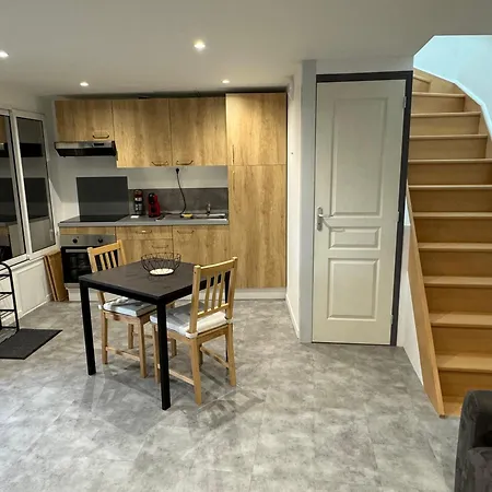 Maison *